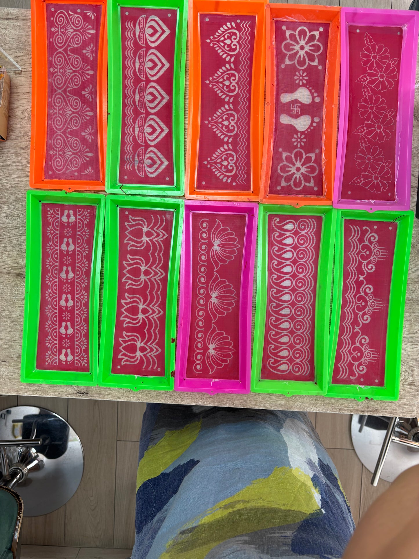 Kit de Fabricación de Rangoli | Rangoli Making (Stencil) Plastic Kit (1 Piece, Ready to Draw) 4*4 inches