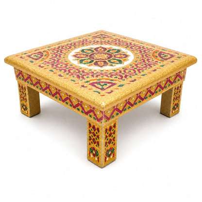 Chowki de madera para puja con forma de cuadrado dorado | Golden Square Wooden Chowki for Pooja